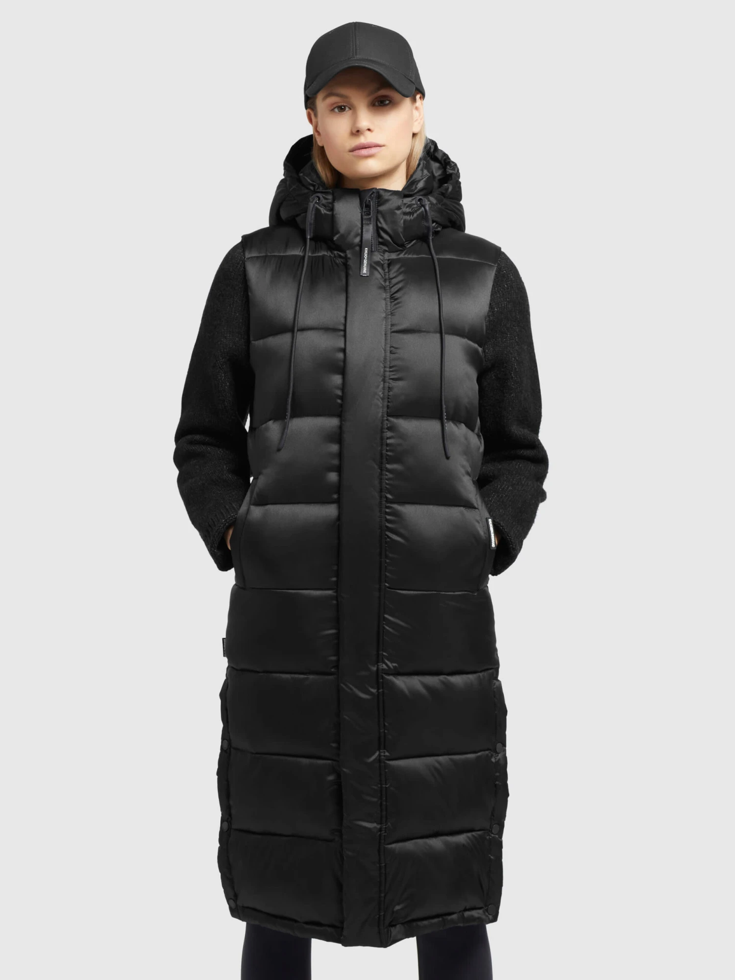 Weste TOURIN SATIN in Schwarz Khujo Weste TOURIN SATIN In Schwarz -Kinder Erwachsene Produkte Geschäft khujo weste tourin satin in schwarz 3 scaled