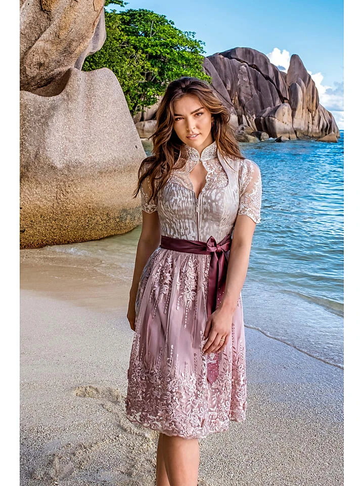 Dirndl "Macie" in Beige/ Altrosa Dirndl "Macie" In Beige/ Altrosa -Kinder Erwachsene Produkte Geschäft stockerpoint dirndl macie in beige altrosa 1